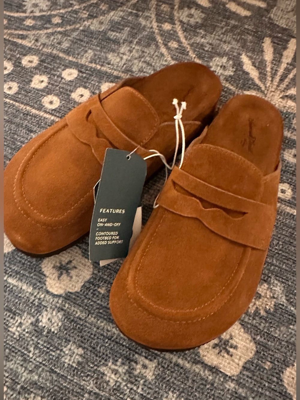 Women’s Slip-On Footbed Clogs in Brown